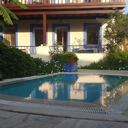 Paradise Garden Апарт-отель 3*