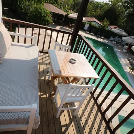 Paradise Garden Apartahotel