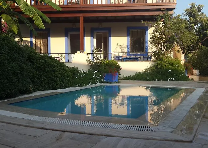 Paradise Garden Ξενοδοχείο με διαμερίσματα 3*
