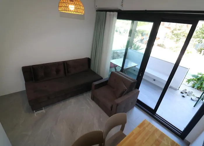 Paradise Garden 3*