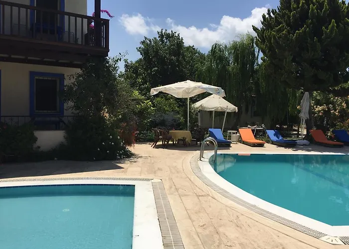 Aparthotel Paradise Garden 3*